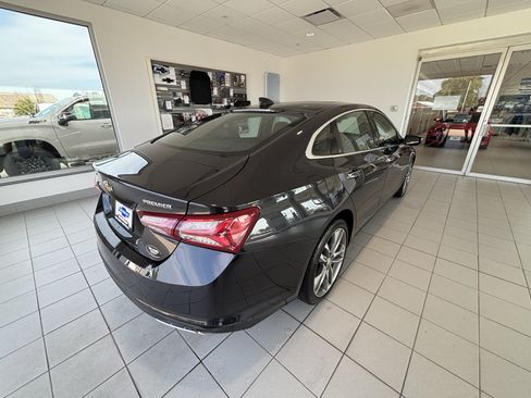 Used 2022 Chevrolet Malibu Premier FWD image 8