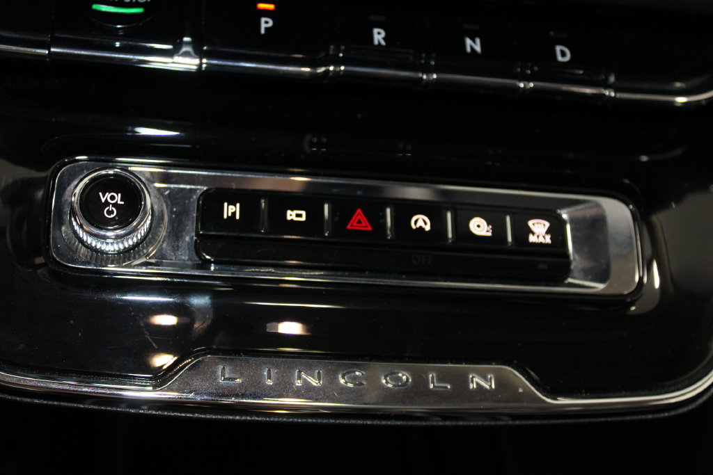 Used 2023 Lincoln Corsair AWD w/ Equipment Group 101A image 32