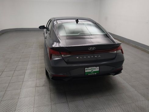 Used 2024 Hyundai Elantra SEL image 6