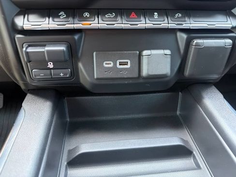 Certified 2020 Chevrolet Silverado 1500 RST AWD/4WD image 23