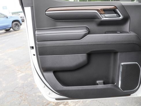 New 2025 Chevrolet Silverado 1500 LT image 38