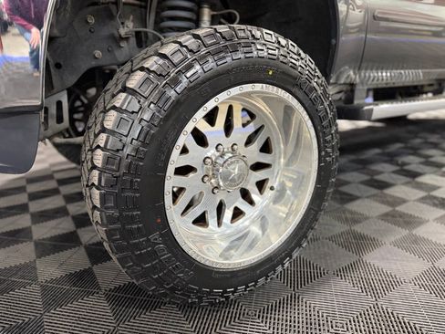 Used 2016 Ford F250 Lariat w/ Chrome Package image 8