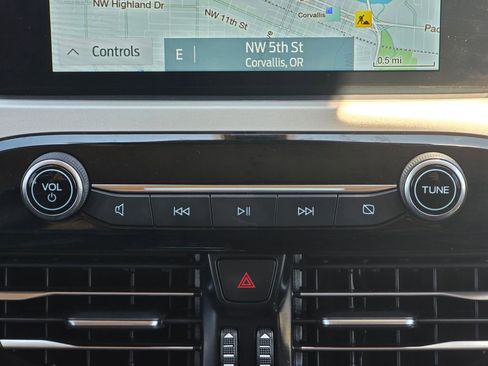 Used 2020 Ford Escape SEL AWD/4WD image 15