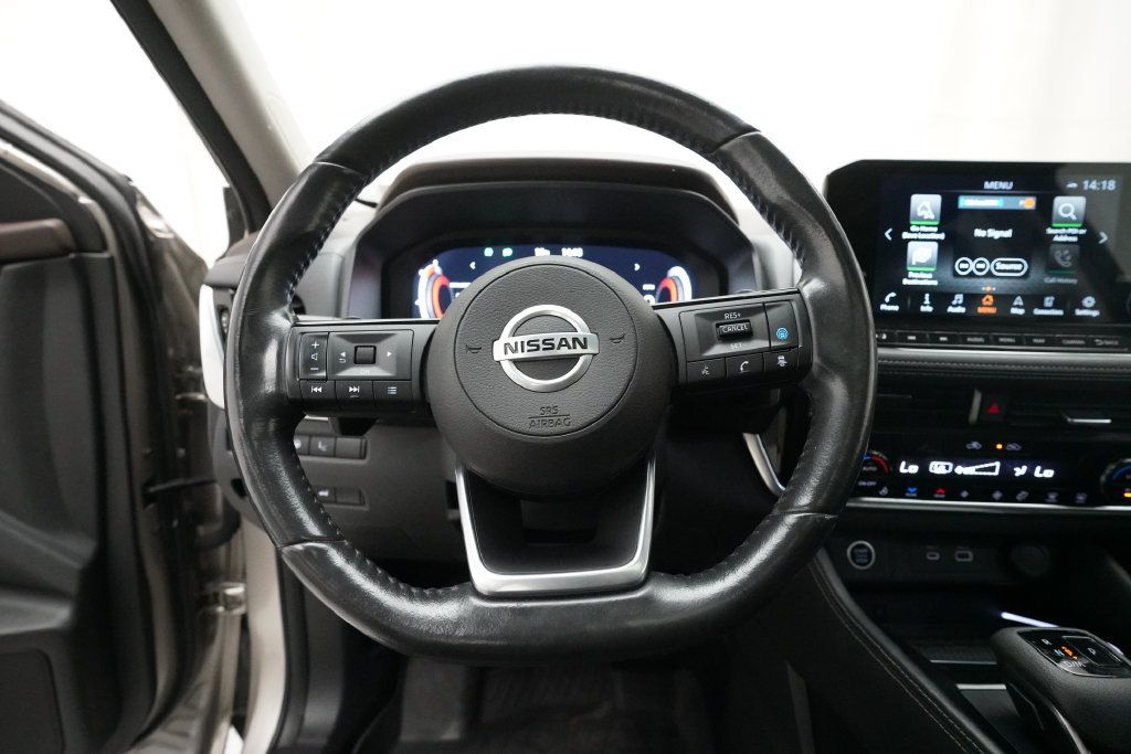 Used 2021 Nissan Rogue Platinum AWD/4WD image 4