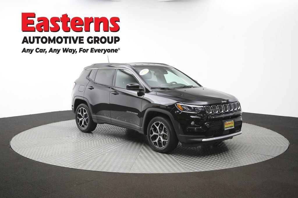Used 2025 Jeep Compass Limited AWD/4WD image 48