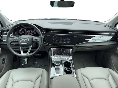 Used 2022 Audi Q7 3.0T Premium image 17