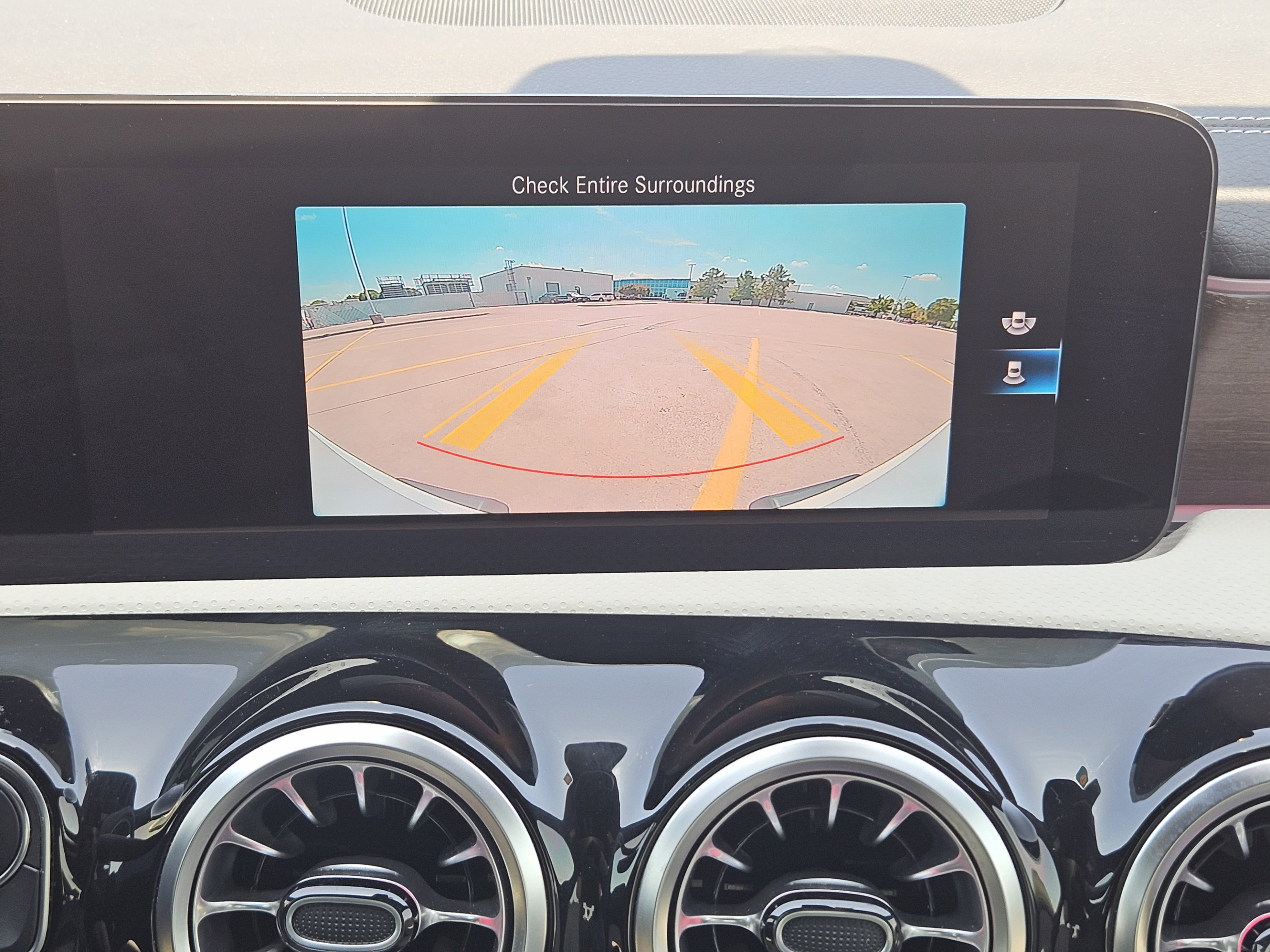 Used 2023 Mercedes-Benz CLA 250 image 10