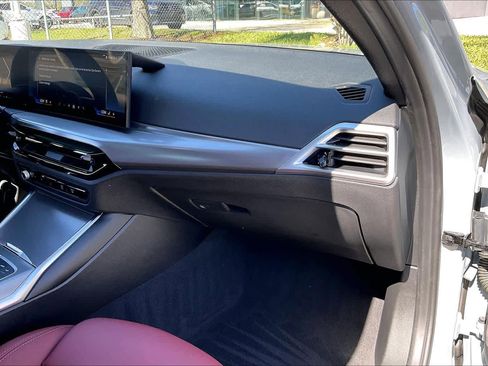 Used 2025 BMW 330i xDrive 330i xDrive w/ M Sport Package image 17