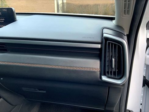 Used 2025 MAZDA CX-50 AWD 2.5 Hybrid w/ Weather Package image 18