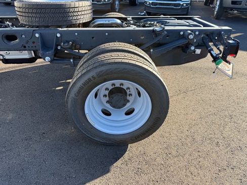 New 2026 Ford F550 4x4 Supercab Super Duty image 19