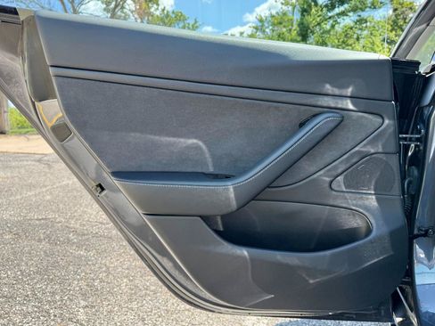 Used 2018 Tesla Model 3 Long Range AWD/4WD image 19