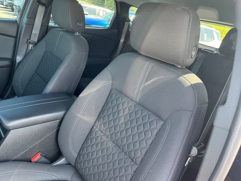 Used 2021 Chevrolet Blazer LT FWD image 11