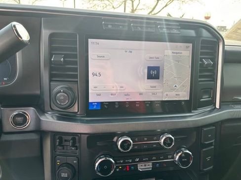 Used 2024 Ford F350 Platinum image 17