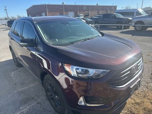 Used 2019 Ford Edge SEL w/ Equipment Group 201A image 3
