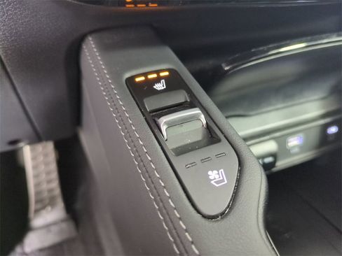 Used 2024 Kia Telluride SX w/ Towing Package image 30