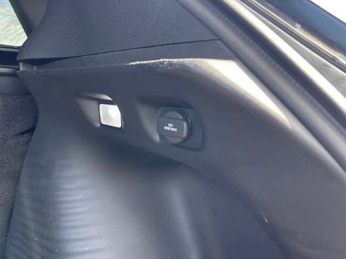 Used 2024 Honda HR-V Sport image 17