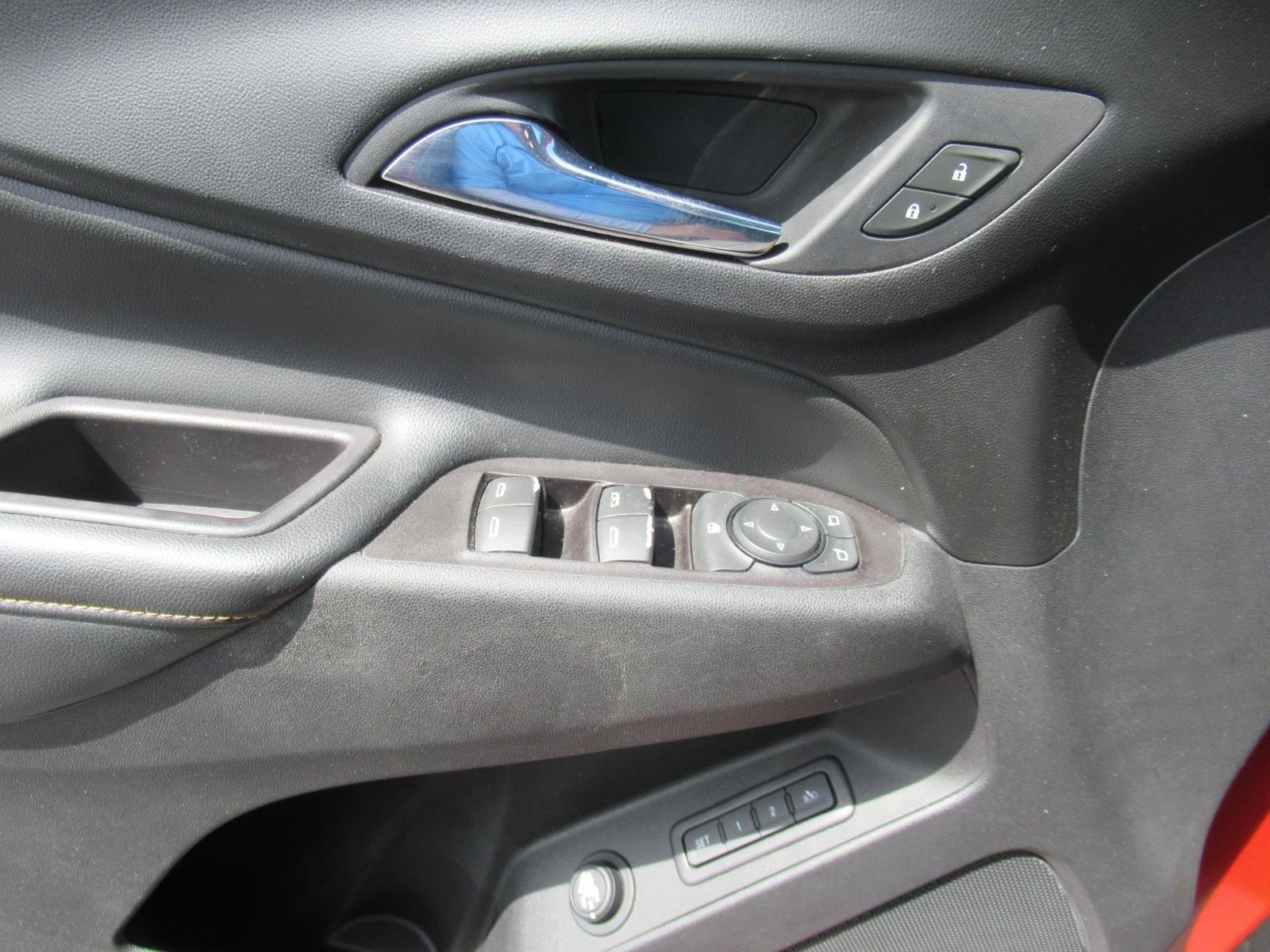Certified 2020 Chevrolet Equinox Premier FWD image 19
