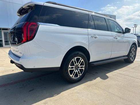 New 2025 Ford Expedition Max Active image 5