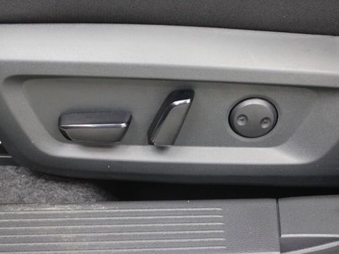 New 2026 Nissan Rogue SV image 17