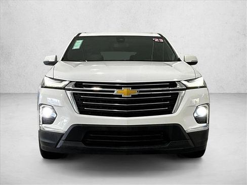 Used 2023 Chevrolet Traverse LT FWD image 3