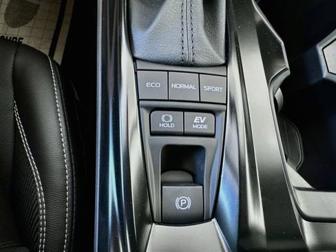 Certified 2025 Toyota Camry SE w/ Convenience Package AWD/4WD image 38
