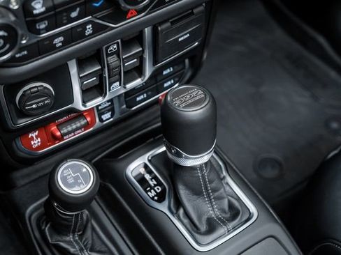 Used 2025 Jeep Wrangler Unlimited Rubicon 392 image 79