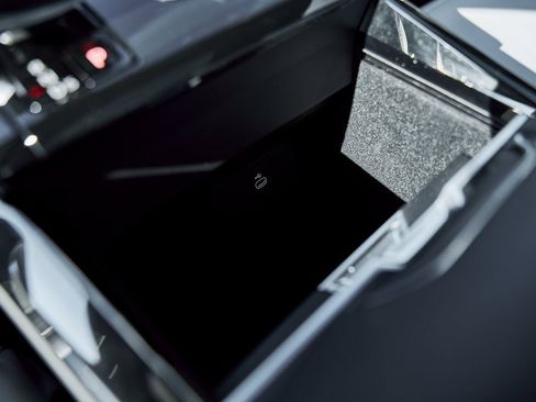 Used 2025 Land Rover Range Rover Sport Autobiography image 56