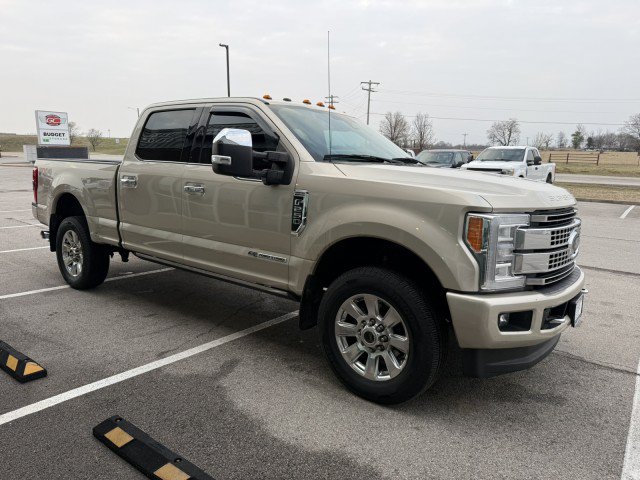 Used 2017 Ford F250 Platinum w/ Platinum Ultimate Package AWD/4WD image 3