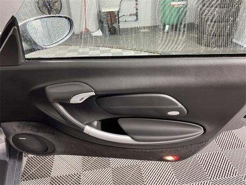 Used 2004 Porsche Boxster S image 18