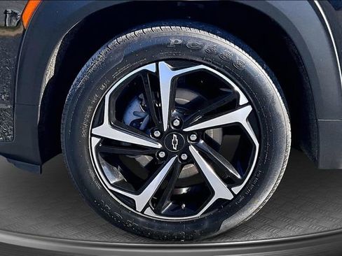 Used 2021 Chevrolet TrailBlazer RS w/ Convenience Package image 32