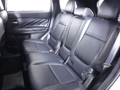 Used 2019 Mitsubishi Outlander GT AWD/4WD image 36
