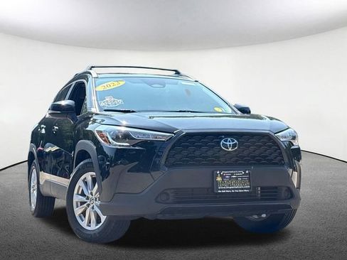 Used 2023 Toyota Corolla Cross LE w/ Moonroof Package AWD/4WD image 2