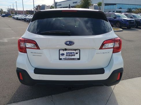 Used 2018 Subaru Outback 2.5i Limited image 6