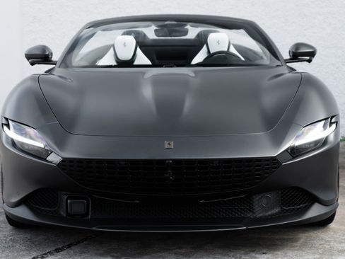 Used 2025 Ferrari Roma Spider image 13