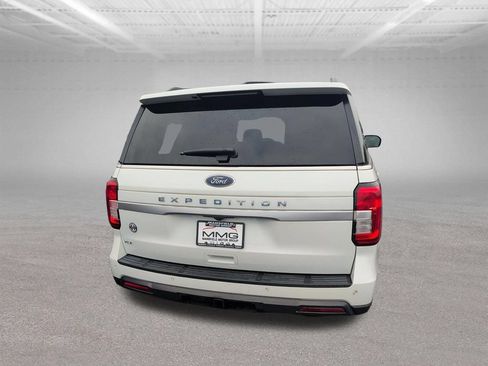 Used 2022 Ford Expedition XLT AWD/4WD image 12