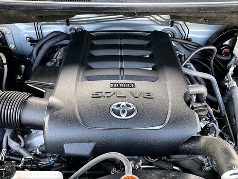 Used 2021 Toyota Tundra SR5 w/ Trail Edition image 32