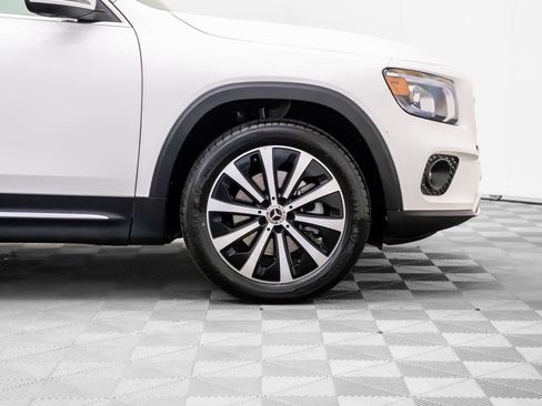 Used 2020 Mercedes-Benz GLB 250 4MATIC image 36