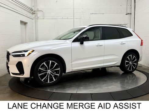 Used 2024 Volvo XC60 B5 Plus w/ Protection Package Premier AWD/4WD image 4