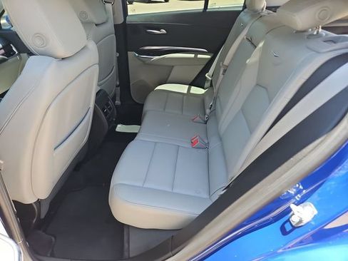 Used 2023 Cadillac XT4 Luxury w/ Cold Weather Package FWD image 22