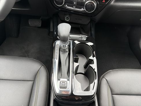 Used 2024 Chevrolet Trax ACTIV w/ Sunroof Package FWD image 21