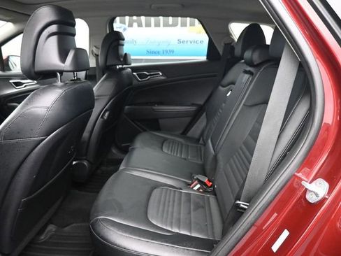 Used 2023 Kia Sportage SX image 10