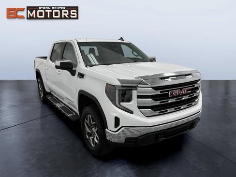Used 2023 GMC Sierra 1500 SLE AWD/4WD image 7