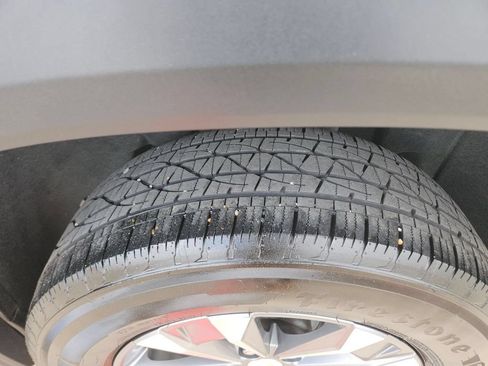 Used 2025 Chevrolet Equinox LT FWD image 25