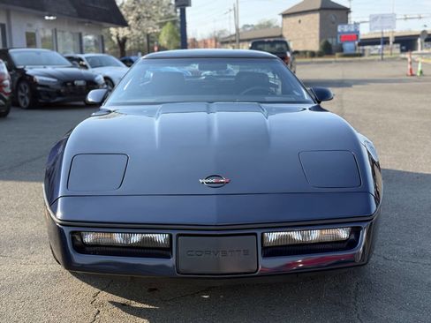 Used 1989 Chevrolet Corvette Coupe image 3