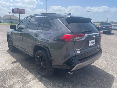 Used 2024 Toyota RAV4 XSE AWD/4WD image 6
