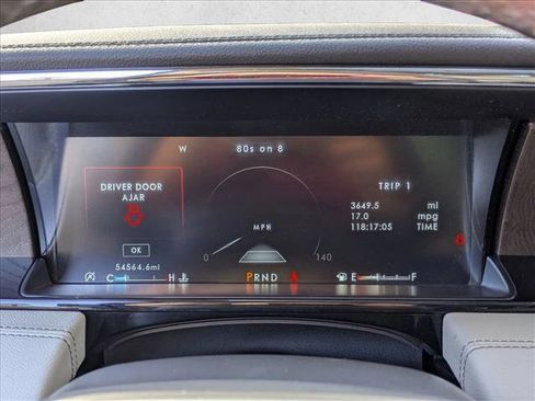 Used 2019 Lincoln Navigator Reserve image 10