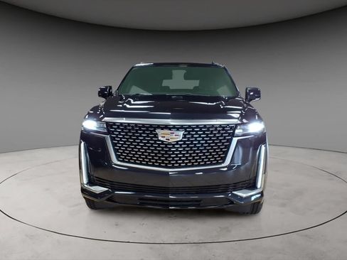Used 2022 Cadillac Escalade Premium Luxury AWD/4WD image 2