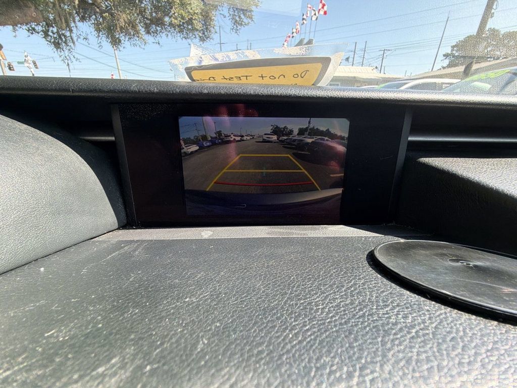 Used 2015 Lexus IS 250 RWD image 17