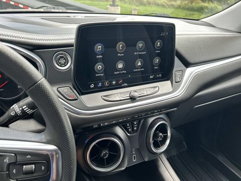 Used 2023 Chevrolet Blazer LT FWD image 28