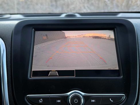 Used 2022 Chevrolet Equinox LT image 21